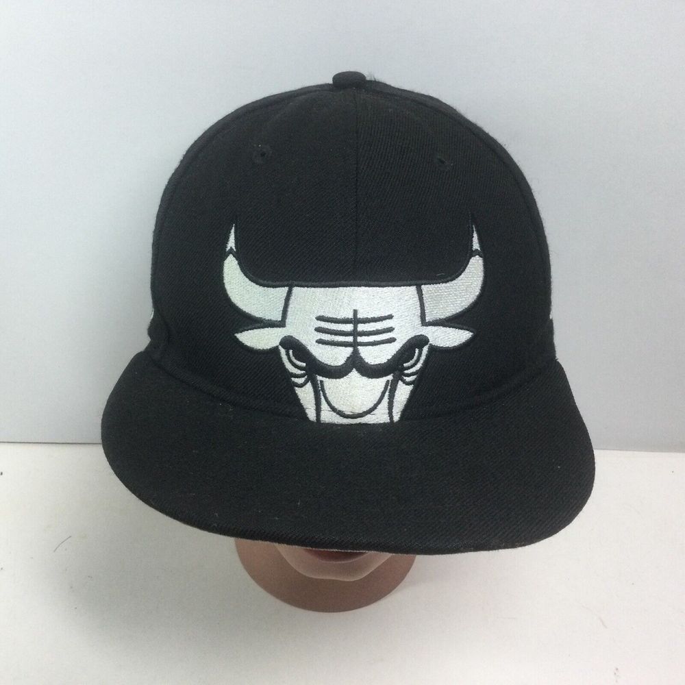 Vintage New Era 9fifty 90s Chicago Bulls Hat Black basketball wool SnapBack‎ Cap